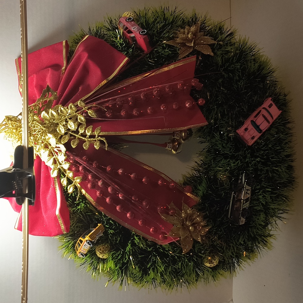 b98 home made Christmas wreath Hot Wheels 16 inch